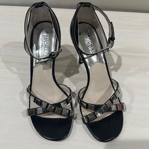 Michael kors black heels size 6M